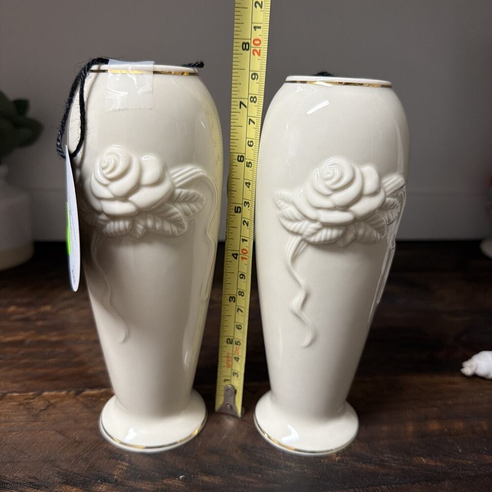 Pair of LENOX Rose Blossom Bud Vases Ivory Porcelain 24k Gold Trim 7.5" Tall